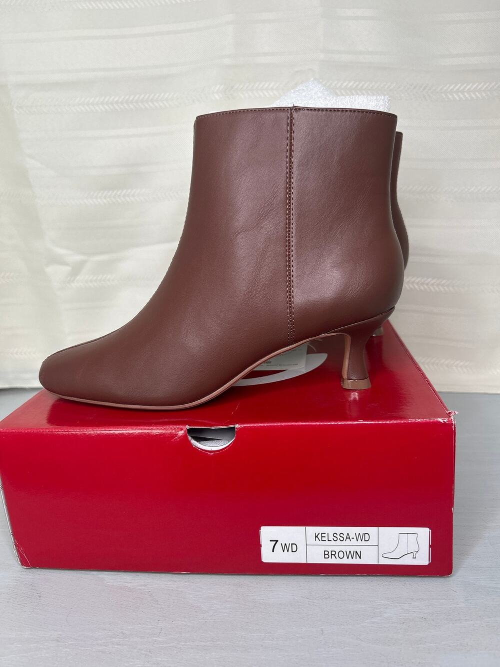 Journee Collection Kelssa Square Toe Bootie Brown Wide Womens Size 7WD NEW